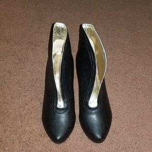 Monroe&Main Stud Back Bootie